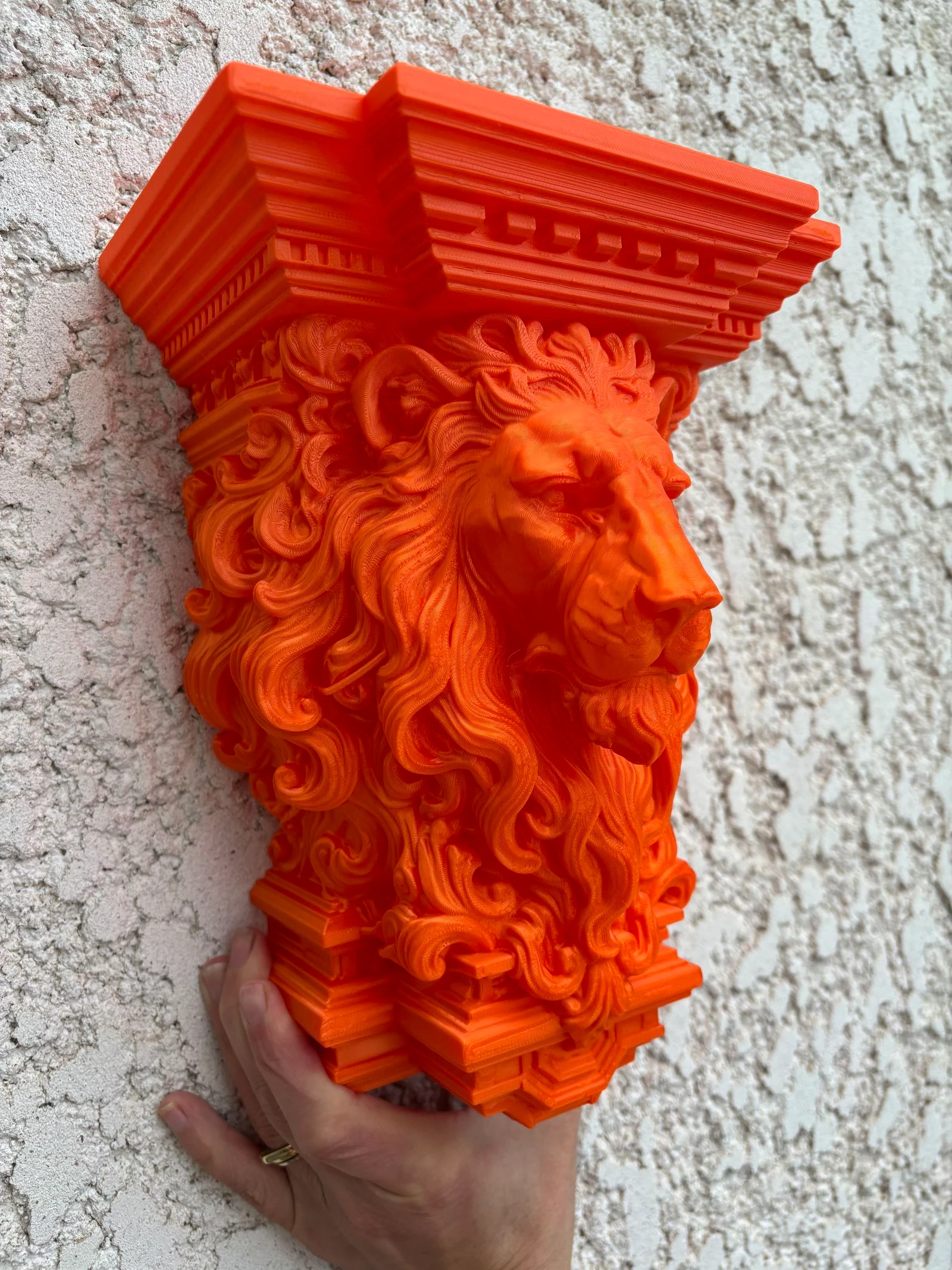 Tête de lion avec étagère 26 cm couleur orange 🌟 – photo 3